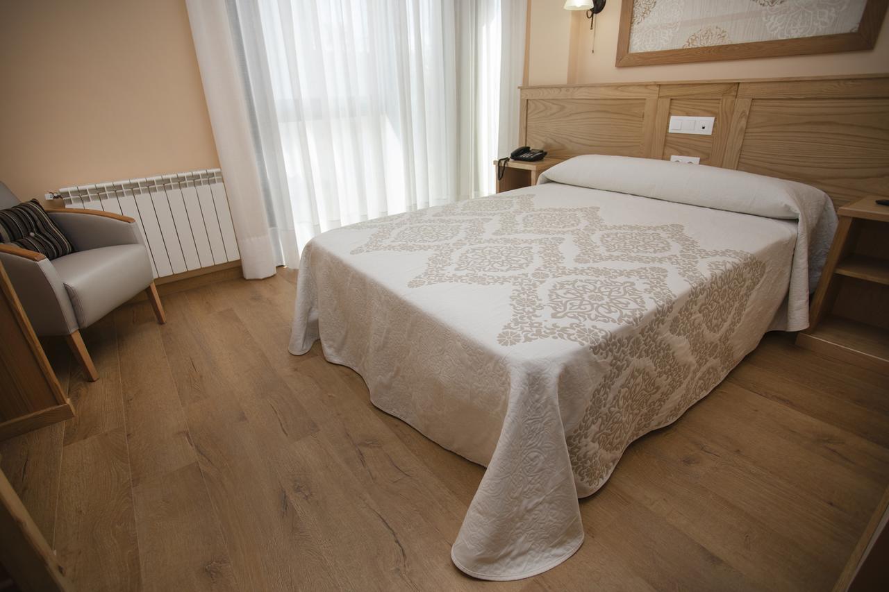 Hotel Novoa Sarria Buitenkant foto