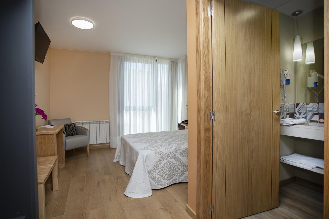 Hotel Novoa Sarria Buitenkant foto