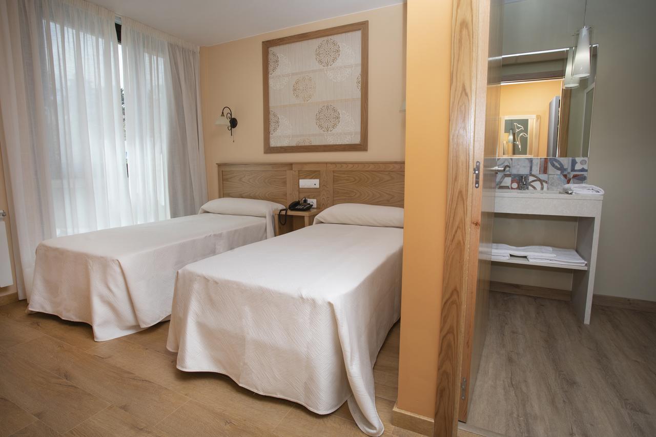 Hotel Novoa Sarria Buitenkant foto
